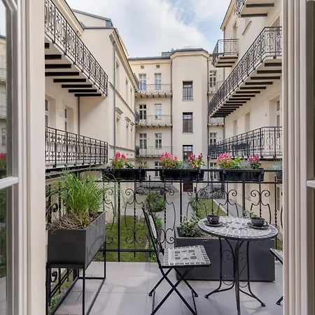 W Centrum Krakowa 109 * קרקוב